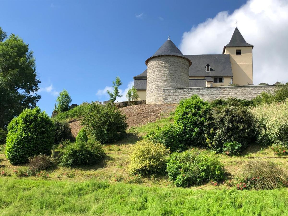 Chateau Porthos Tranquillite Des Pyrenees Lanne-en-Baretous Exterior foto