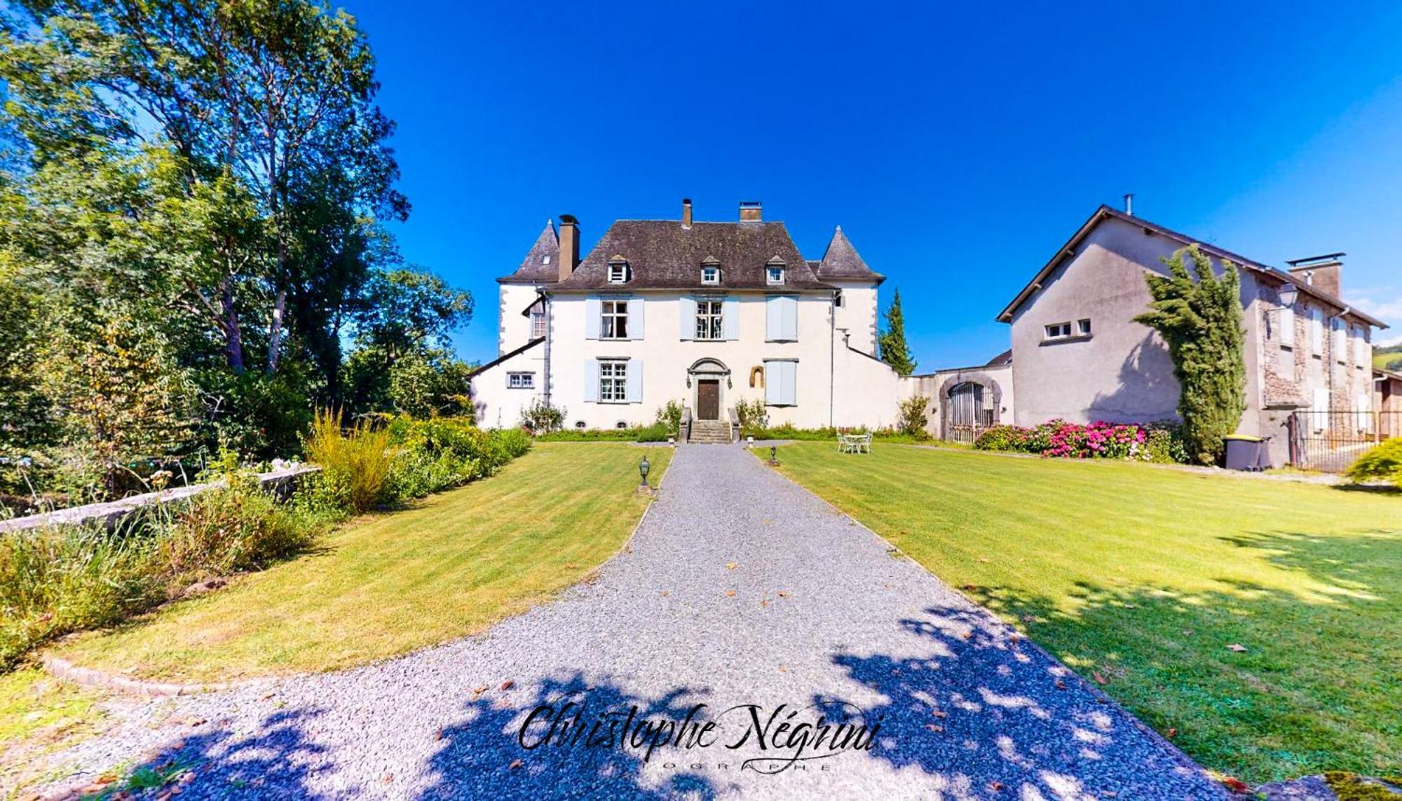 Chateau Porthos Tranquillite Des Pyrenees Lanne-en-Baretous Exterior foto
